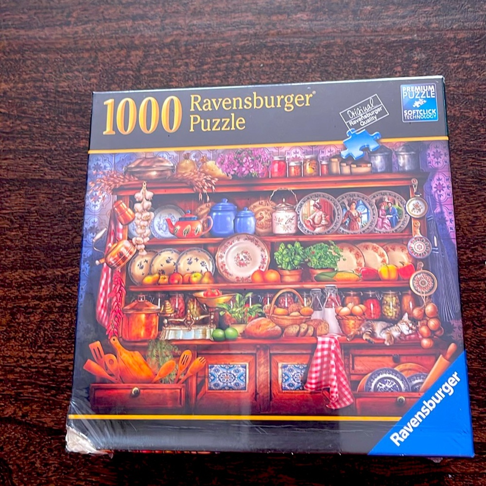 New Ravensburger 1000 piece puzzle
